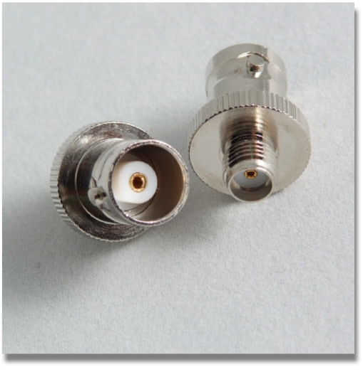 BNC FEMALE- SMA FEMALE ADAPTER